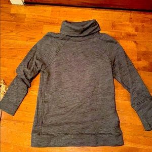 Lululemon sweatshirt! Never worn. Size 10!